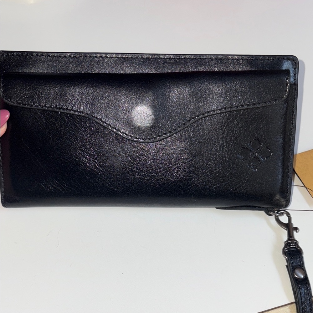 Brand New Patricia Nash Valentia Wallet